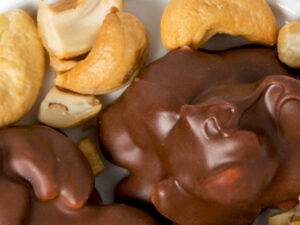 Cashew Clusters - 1 Pound Gift Box