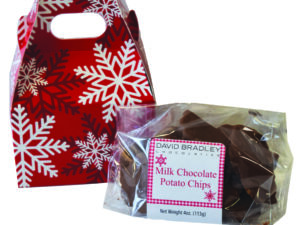 Snowflake mini Gable Box with potato chips